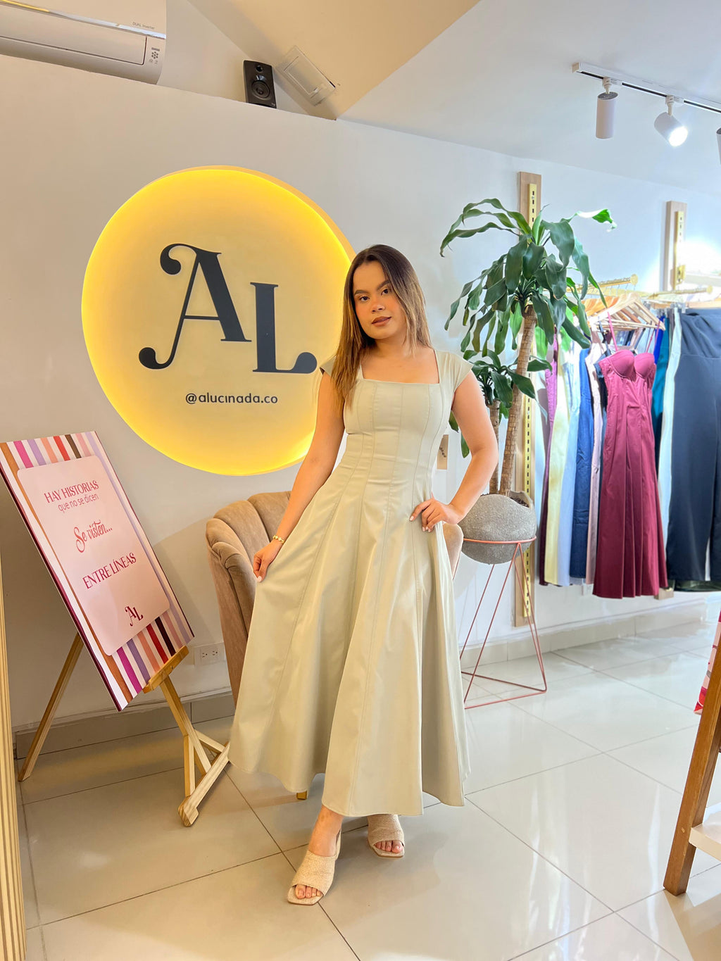 VESTIDO JOSEFINA CON MANGA