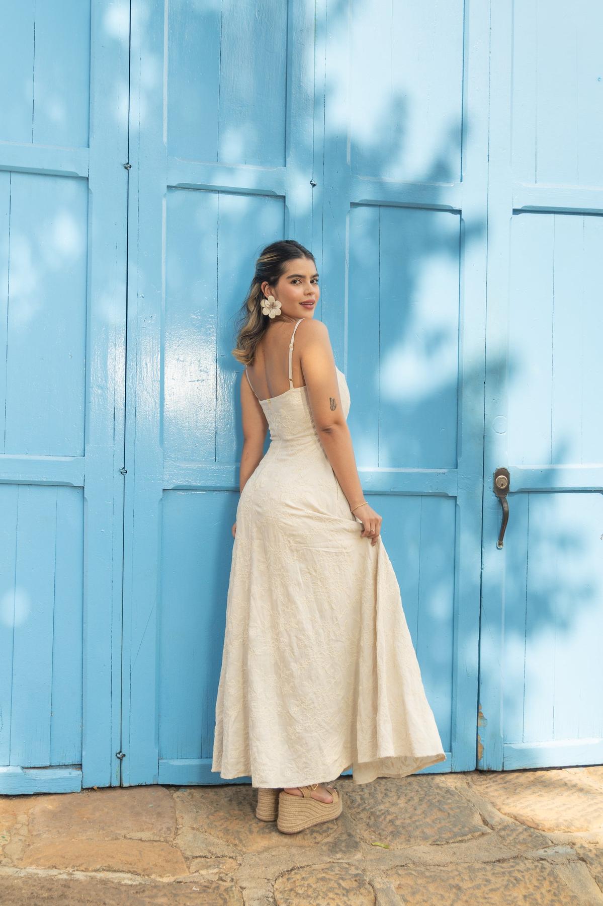 VESTIDO SERAFINA LINO BORDADO KAKI